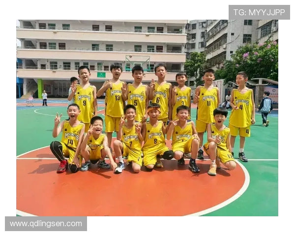 以篮球为纽带探索团队协作与竞技精神在青少年成长中的重要作用 以篮球为纽带探索团队协作与竞技精神在青少年成长中的重要作用